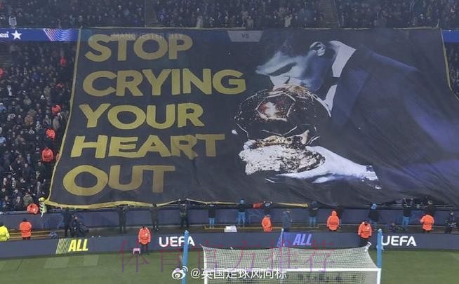 球迷呼吁签回C罗 老佛爷回答“他38岁了”后离开